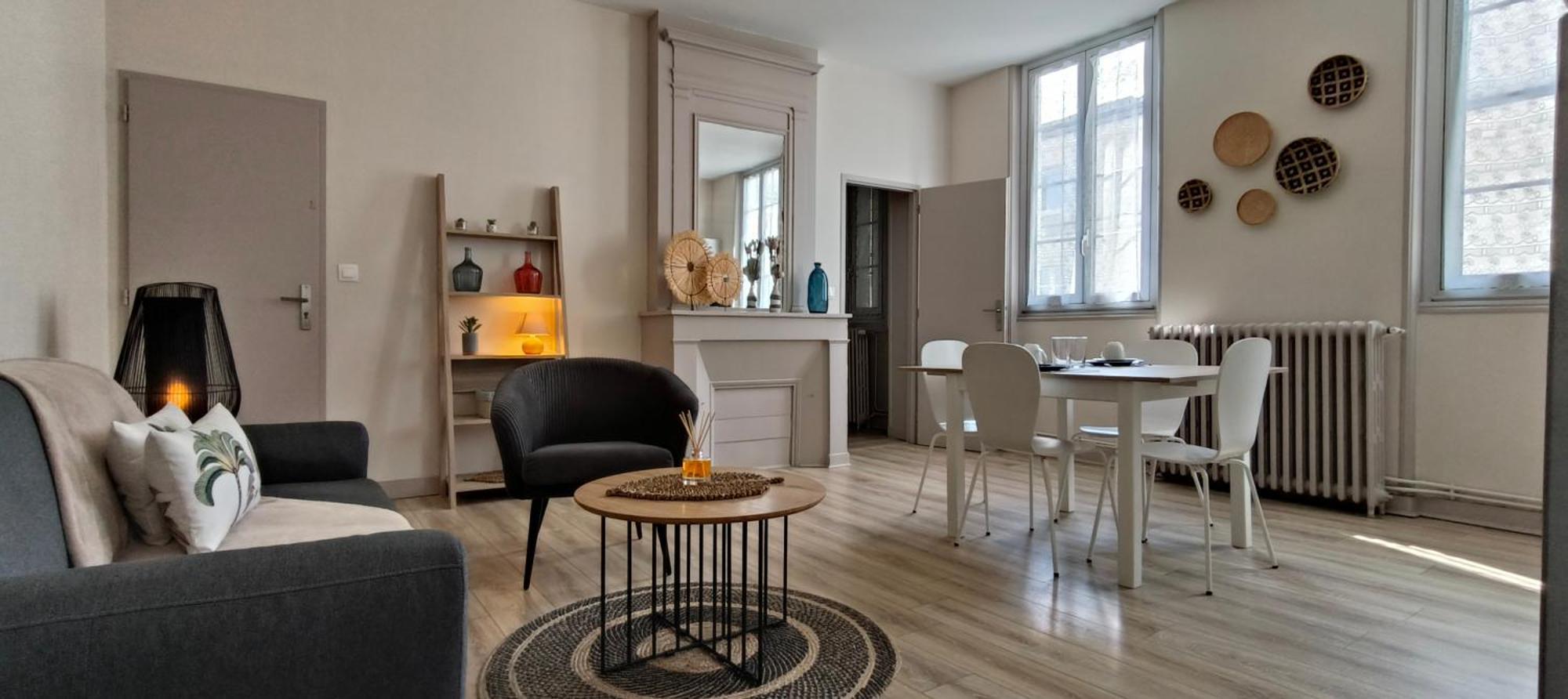 Duplex Confort Hotel De Ville 2 Chambres 2 Sdb Angouleme Bagian luar foto